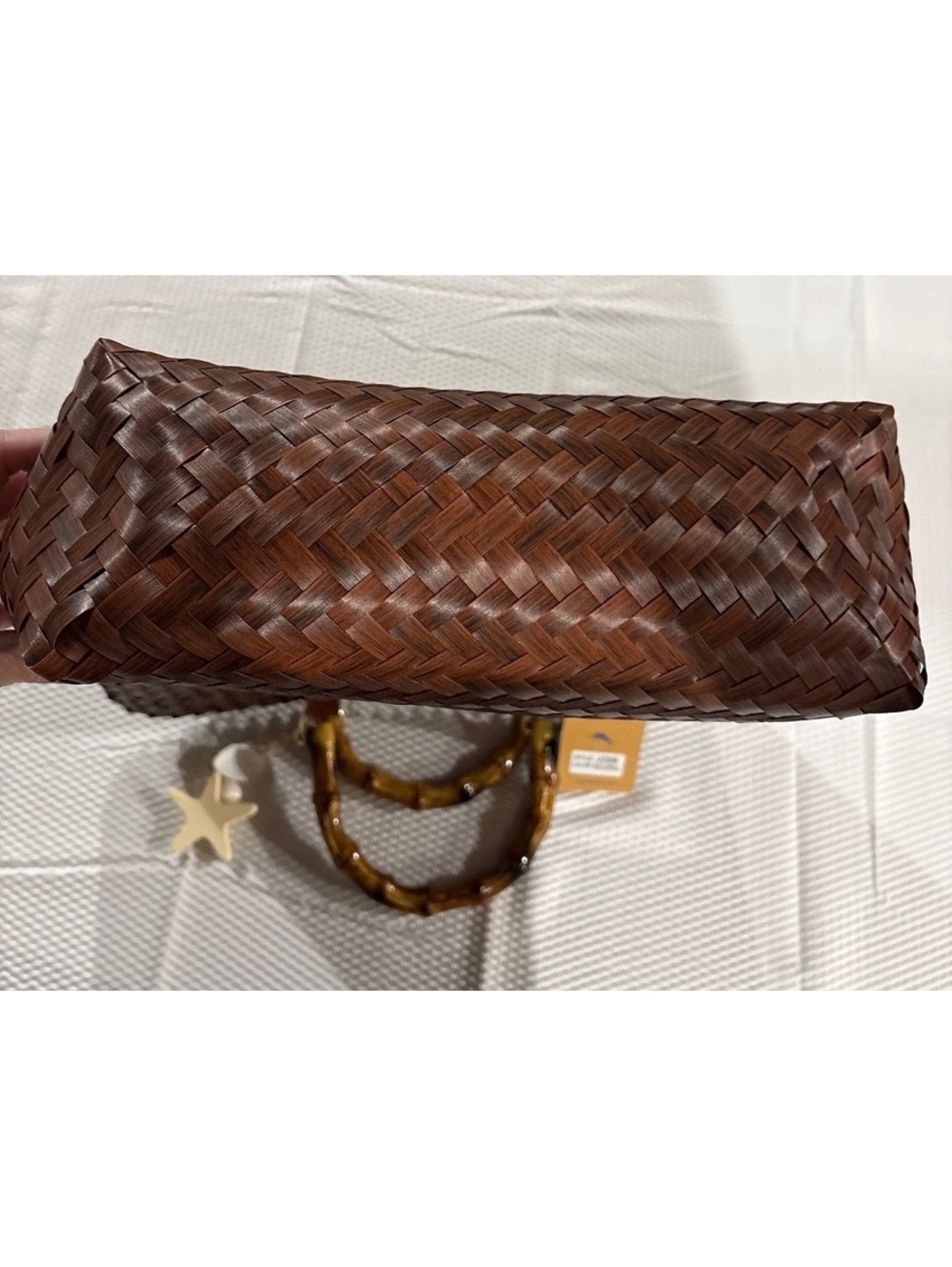 Tommy Bahama J705 Brown Woven Tote Bag with Bamboo Handles and Seashell Charms - Picture 4 of 5